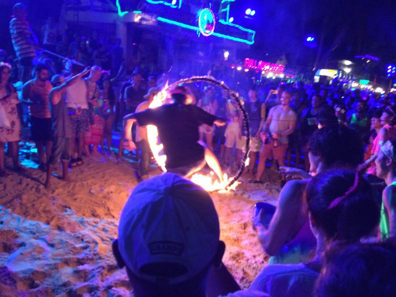 Горящий обруч на Full Moon Party